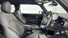 MINI Hatchback 135kW Cooper S Level 2 33kWh 3dr Auto Electric Hatchback